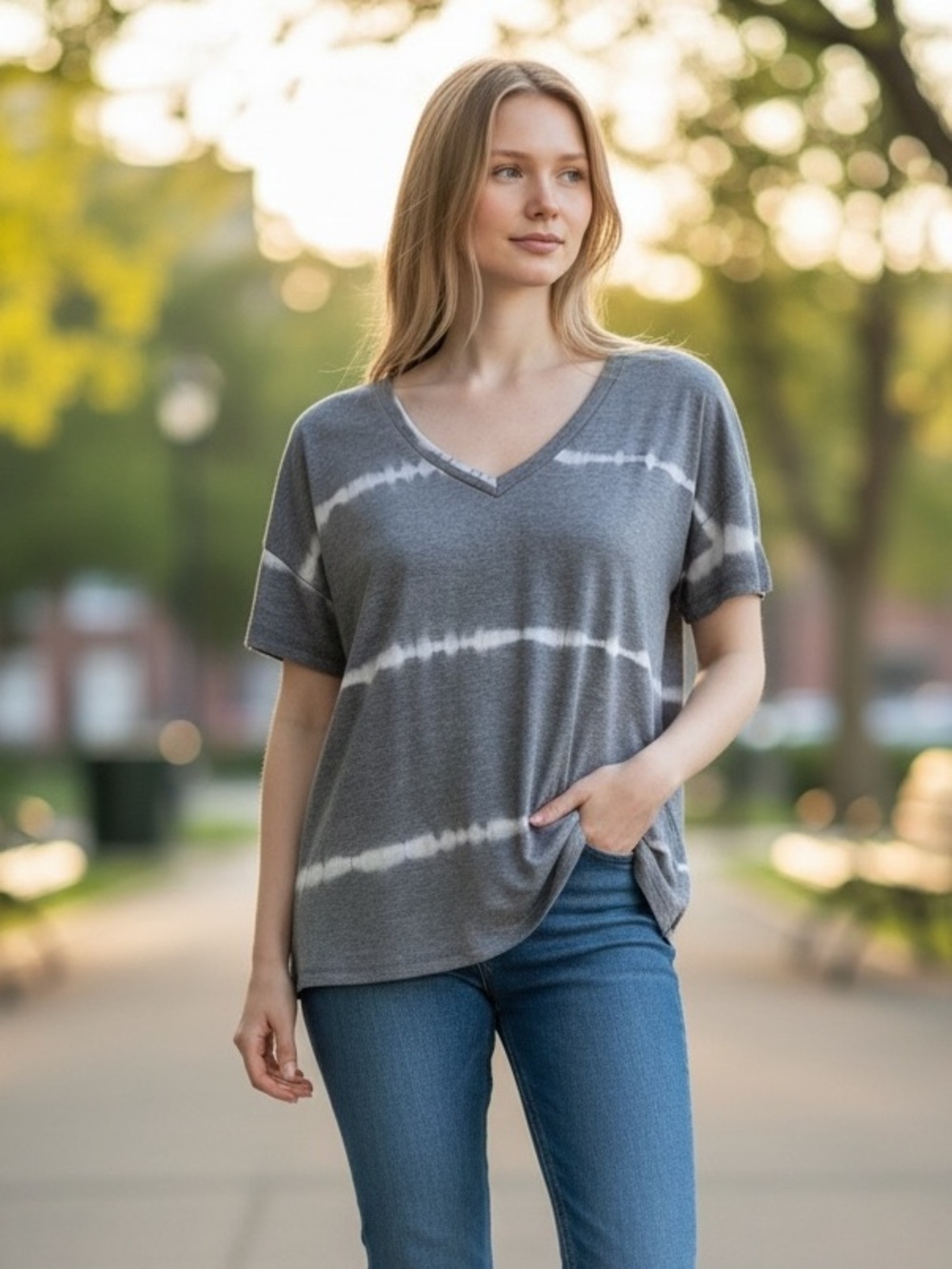 NWT Mary Square Size Medium Gray Tee